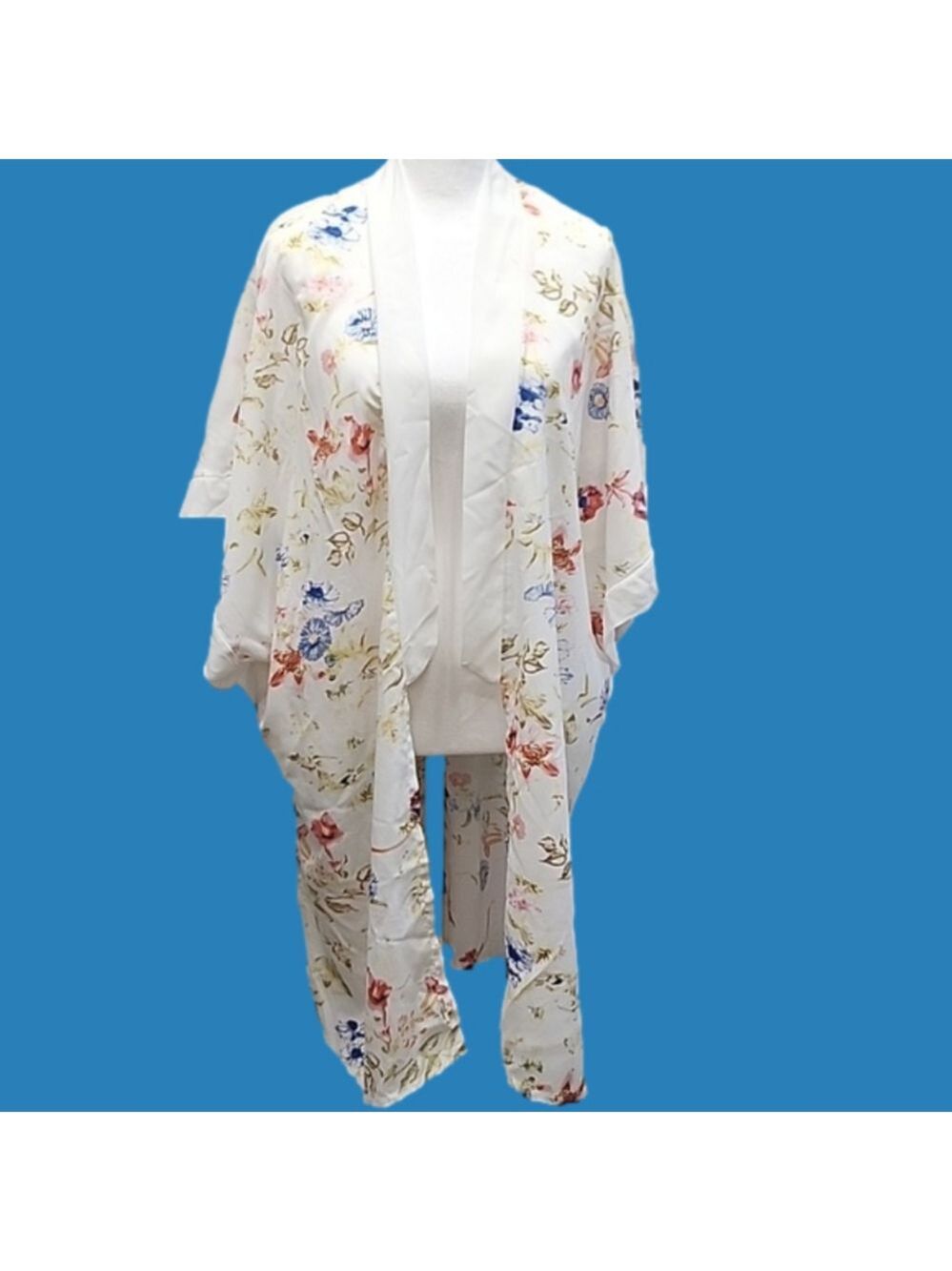 DO EVERYTHING IN LOVE KIMONO